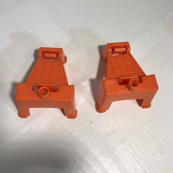 Thomas the Train Trackmaster Curved Track Supports x 2 Orange - Picture 6 of 9